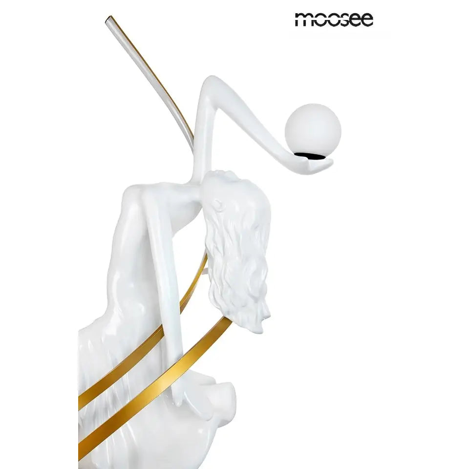 Golvlampa MOOSEE - DANCING QUEEN, vit – produktbild av Golvlampor från Moosee | Arvande