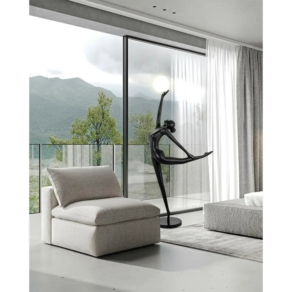 Golvlampa MOOSEE - HUMAN BALLERINA, svart – produktbild av Golvlampor från Moosee | Arvande