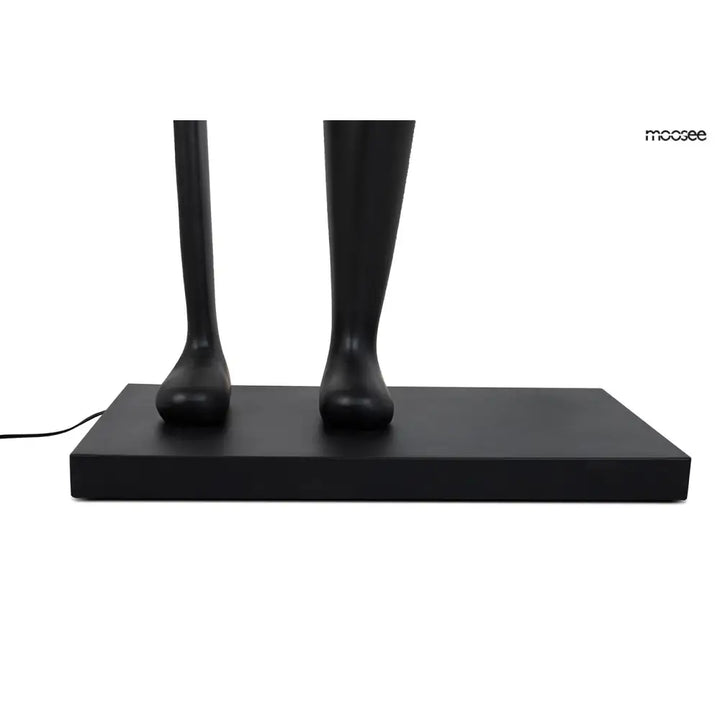 Golvlampa MOOSEE - HUMAN DREAMER, svart – produktbild av Golvlampor från Moosee | Arvande