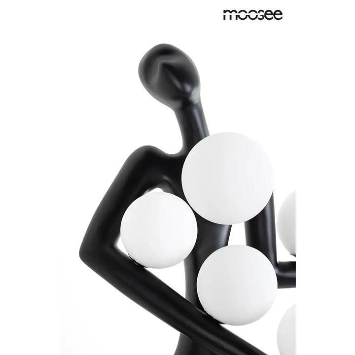 Golvlampa MOOSEE - HUMAN DREAMER, svart – produktbild av Golvlampor från Moosee | Arvande