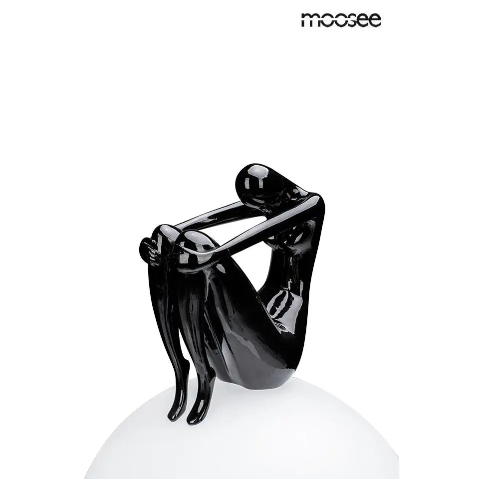 Golvlampa MOOSEE - UOMO 35, svart – produktbild av Nyheter ej översatt från Moosee | Arvande