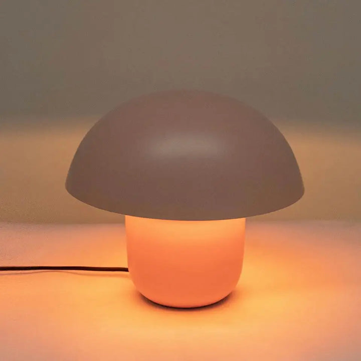 KARE bordslampa MUSHROOM 27 cm persikofärg - produktbild av Nyheter KINGHOME ej översatt från Kare Design | Arvande