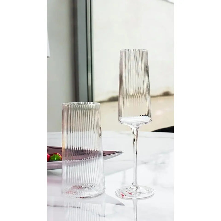 Champagneglas KARE DESIGN - RIFFLE, 215 ml, transparent – produktbild av Inredning från Kare Design | Arvande