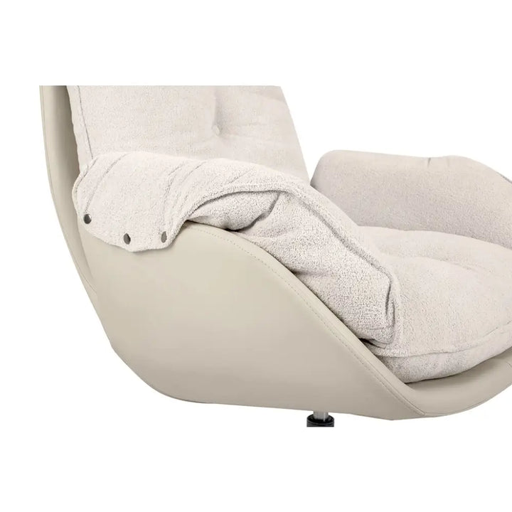 Fåtölj - CARINO, beige – produktbild av [MGO] Import King Home från King Home | Arvande
