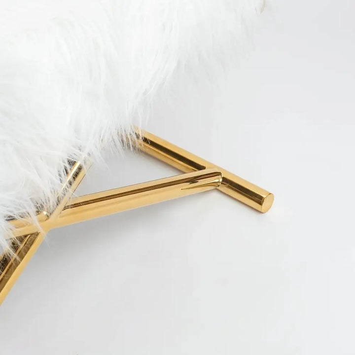 Fåtölj KARE DESIGN - MR. FLUFFY, vit/guld - produktbild av [MGO] Import King Home från Kare Design | Arvande
