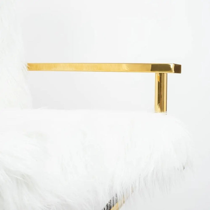 Fåtölj KARE DESIGN - MR. FLUFFY, vit/guld - produktbild av [MGO] Import King Home från Kare Design | Arvande