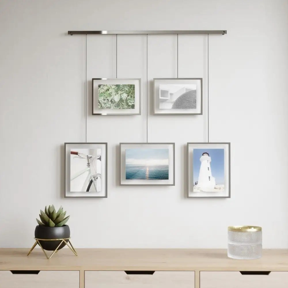 Fotoram UMBRA - EXHIBIT, chrome – produktbild av Ramar från Umbra | Arvande
