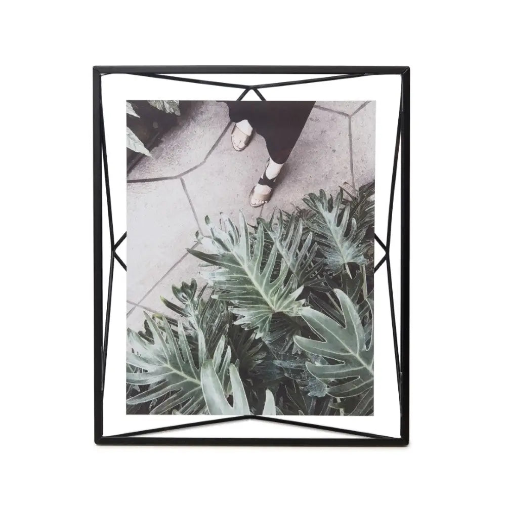 Fotoram UMBRA - PRISMA 20x25 cm, svart – produktbild av Ramar från Umbra | Arvande