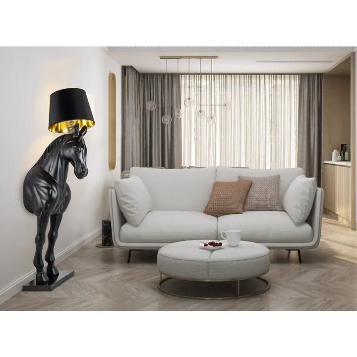 Golvlampa - HORSE STAND M, svart - produktbild av Golvlampor från King Home | Arvande