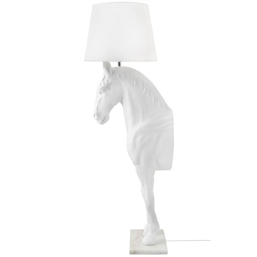 Golvlampa - HORSE STAND M, vit – produktbild av Nyheter ej översatt från King Home | Arvande