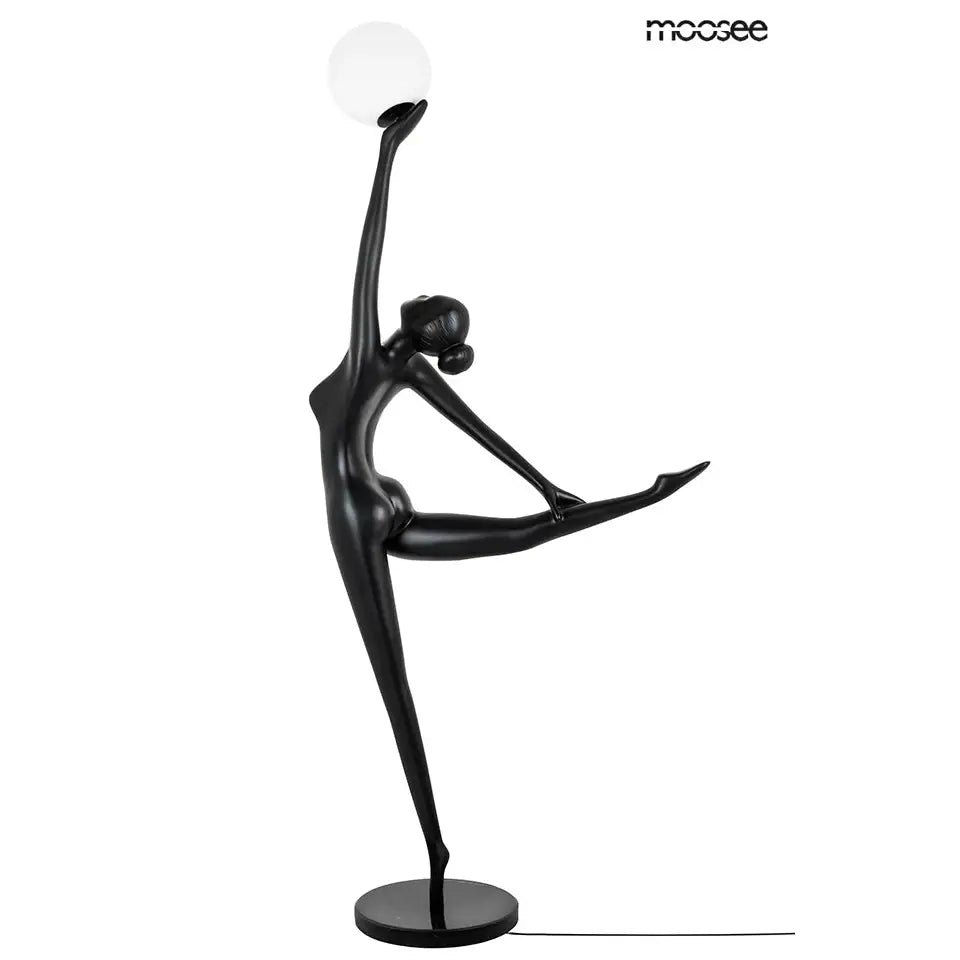 Golvlampa MOOSEE - HUMAN BALLERINA, svart – produktbild av Golvlampor från Moosee | Arvande