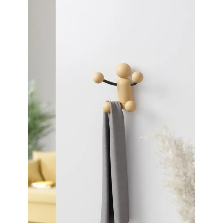 Hängare UMBRA - WOODY WALL HOOK, svart/trä - produktbild av Hängare & hållare från UMBRA | Arvande