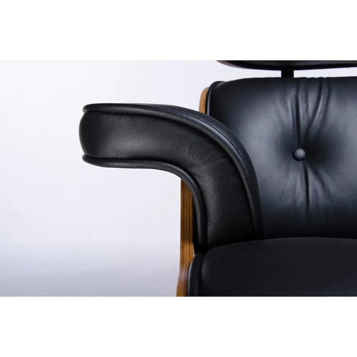 Kontorsstol - LOUNGE, svart naturläder med fotpall i rosenträ - produktbild av [MGO] Import King Home från King Home | Arvande