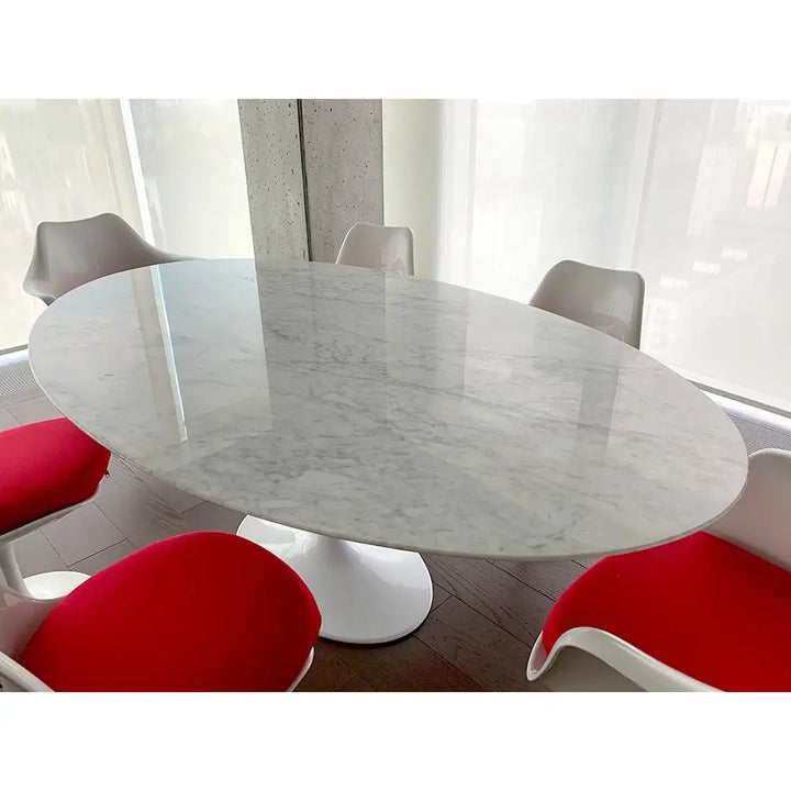 Matbord - TULIP ELLIPSE MARBLE, italiensk Carrara-marmor - produktbild av Matbord från King Home | Arvande