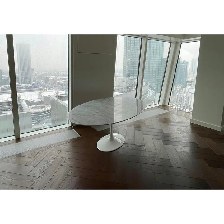 Matbord - TULIP ELLIPSE MARBLE, italiensk Carrara-marmor - produktbild av Matbord från King Home | Arvande