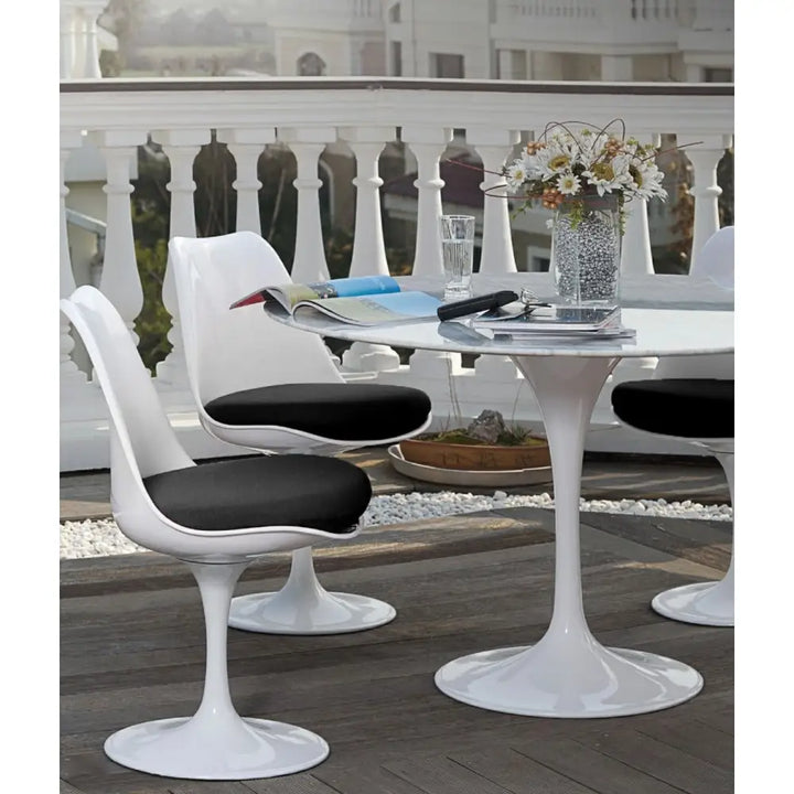 Matbord - TULIP MARBLE 100, italiensk Carrara-marmor - produktbild av Matbord från King Home | Arvande