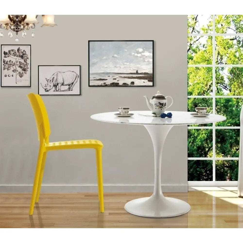 Matbord - TULIP MARBLE 120, italiensk Carrara-marmor - produktbild av Matbord från King Home | Arvande