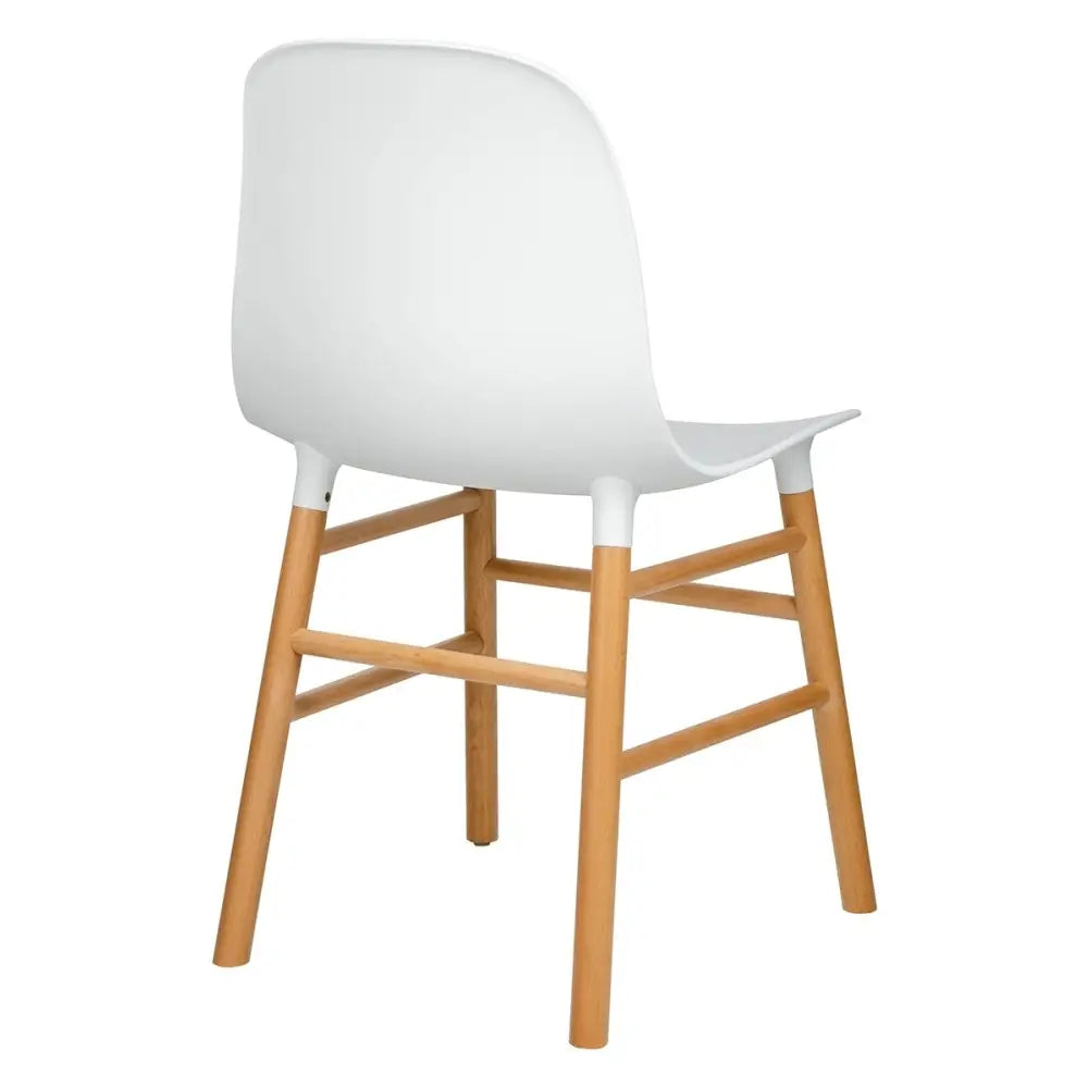 Stol - IKAR, vit/bokträ - produktbild av [MGO] Import King Home från King Home | Arvande