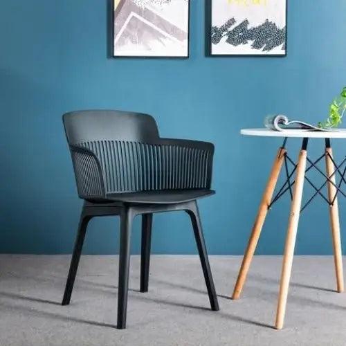 Stol - TORRE, svart – produktbild av [MGO] Import King Home från King Home | Arvande
