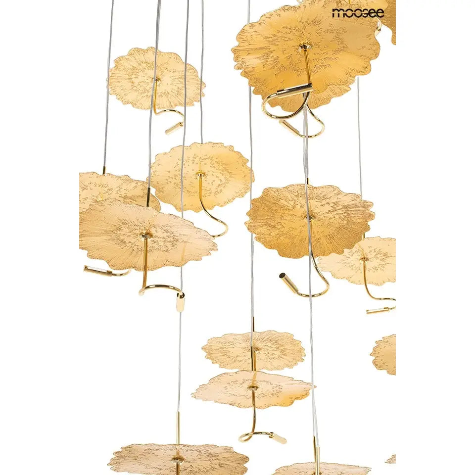 Taklampa MOOSEE - LEAFS DISC, guld – produktbild av Taklampor från Moosee | Arvande