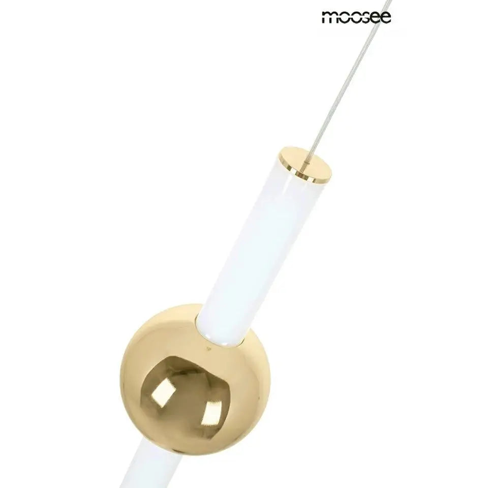 Taklampa MOOSEE - LIBRA 60 IN, vit/guld – produktbild av Nyheter från Moosee | Arvande