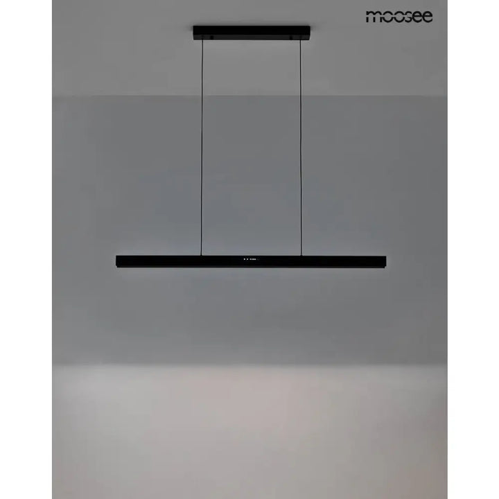 Taklampa MOOSEE - LINER, svart – produktbild av Taklampor från Moosee | Arvande
