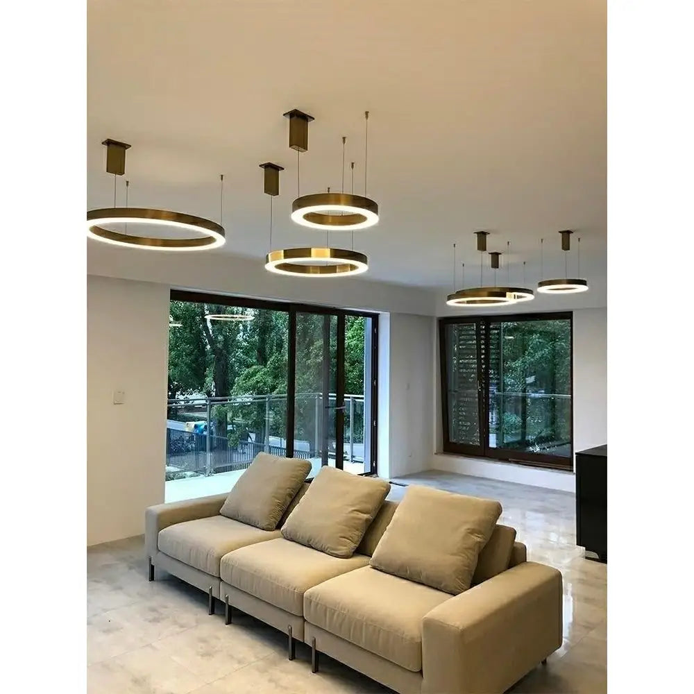 Taklampa - RING 100, guld - produktbild av Taklampor från King Home | Arvande