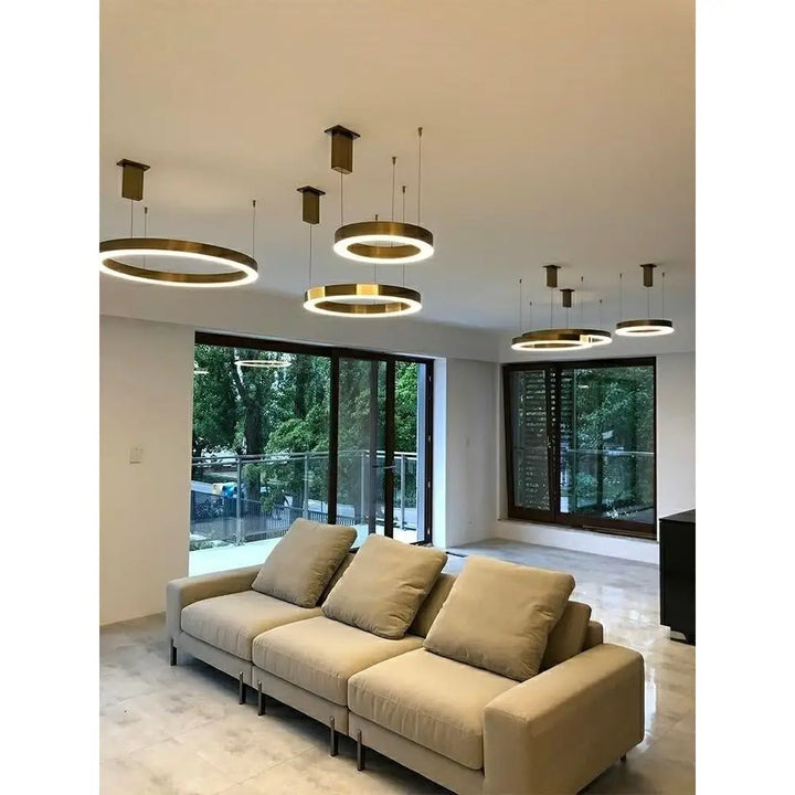 Taklampa - RING 100, guld - produktbild av Taklampor från King Home | Arvande