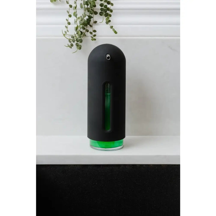 Tvålpump UMBRA - PENGUIN 355 ml, svart – produktbild av Inredning från Umbra | Arvande