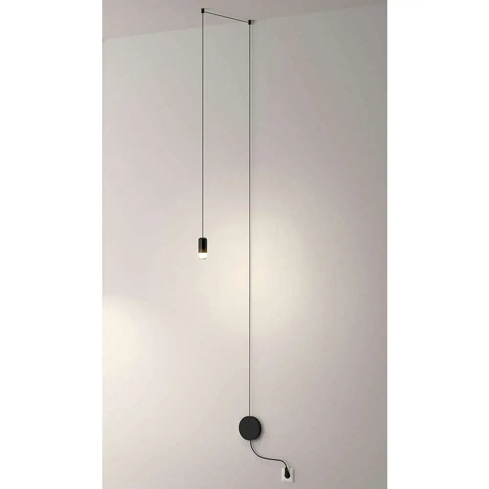 Vägglampa - FLUSSO WALL, svart - produktbild av Nyheter ej översatt från King Home | Arvande