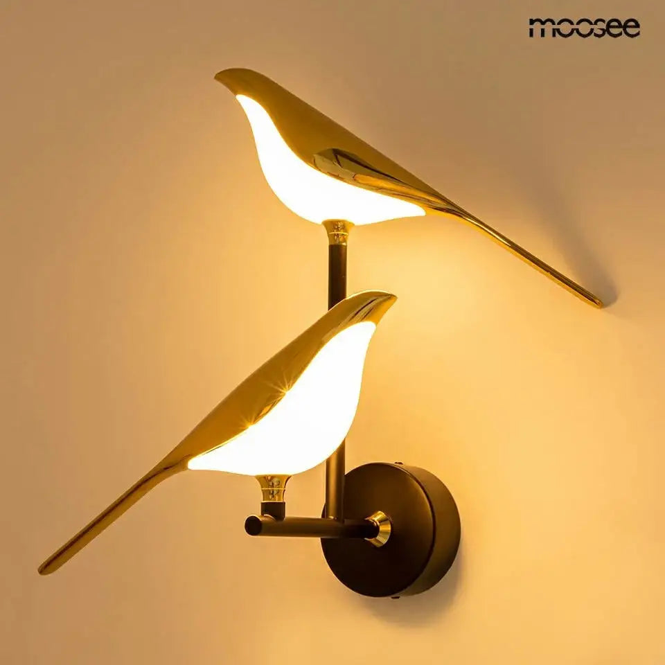 Vägglampa MOOSEE - BIRD TWIN, guld – produktbild av Vägglampor från Moosee | Arvande