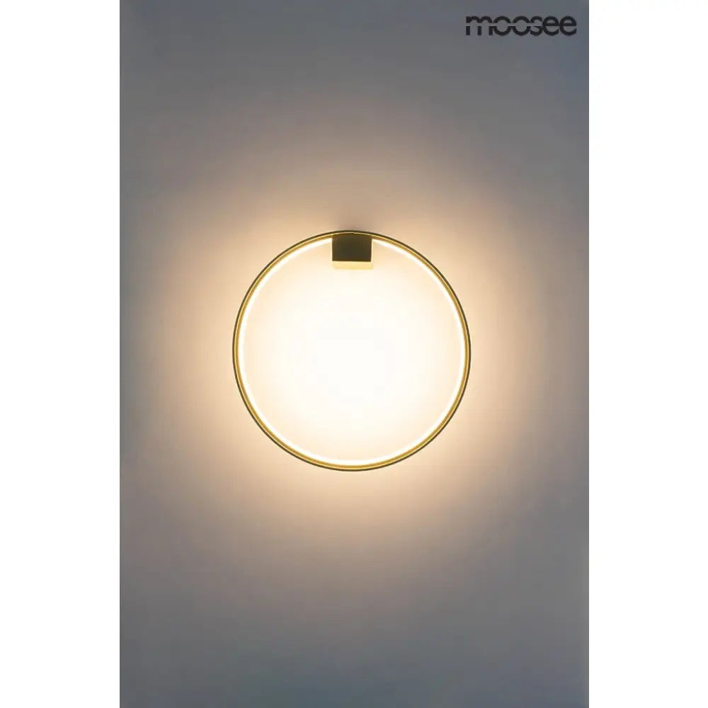 Vägglampa MOOSEE - CIRCLE WALL, guld – produktbild av Vägglampor från Moosee | Arvande