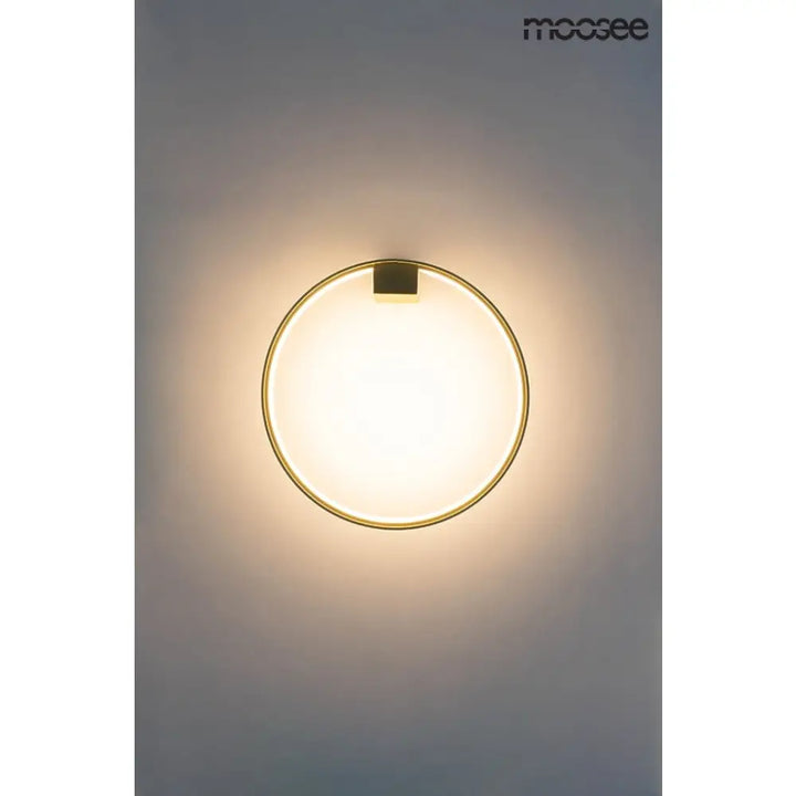 Vägglampa MOOSEE - CIRCLE WALL, guld – produktbild av Vägglampor från Moosee | Arvande