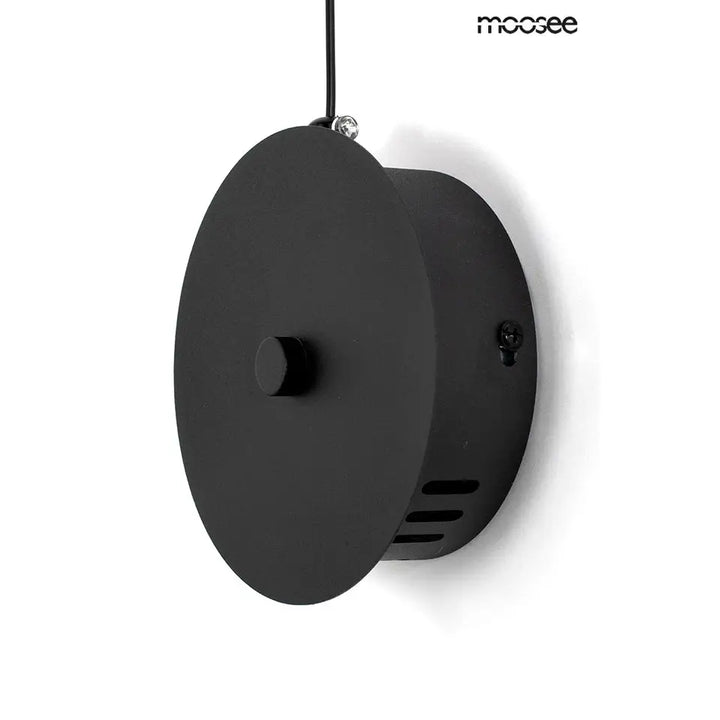Vägglampa MOOSEE - FLAT, svart – produktbild av Vägglampor från Moosee | Arvande