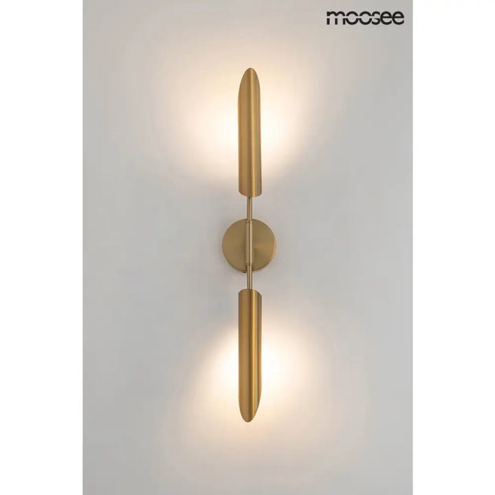 Vägglampa MOOSEE - LOCCA, guld – produktbild av Nyheter från Moosee | Arvande