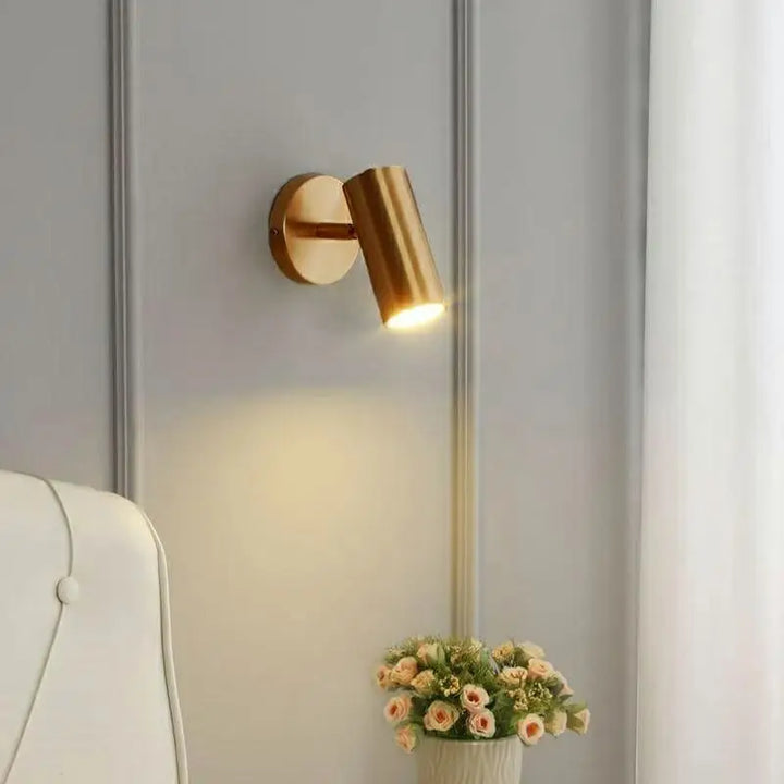 Vägglampa MOOSEE - SPOT, guld - produktbild av Nyheter från Moosee | Arvande