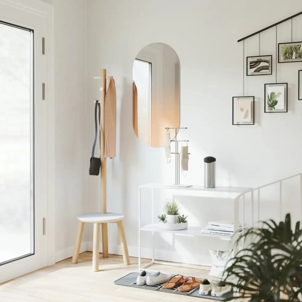 Väggspegel UMBRA - MISTO 61 x 46 cm, koppar – produktbild av Speglar från Umbra | Arvande