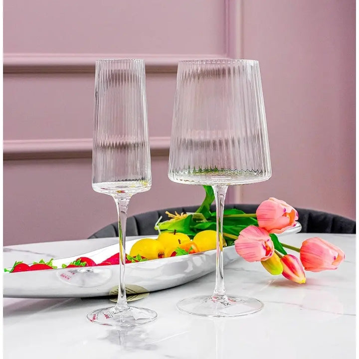 Vinglas KARE DESIGN - RIFFLE, 760 ml, transparent - produktbild av Inredning från Kare Design | Arvande